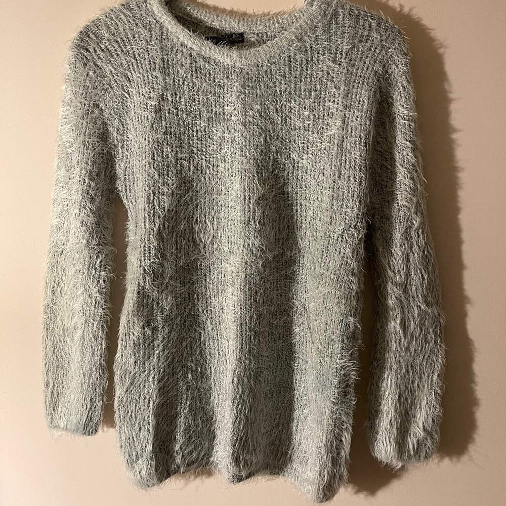 Furry top - Picture 2 of 6